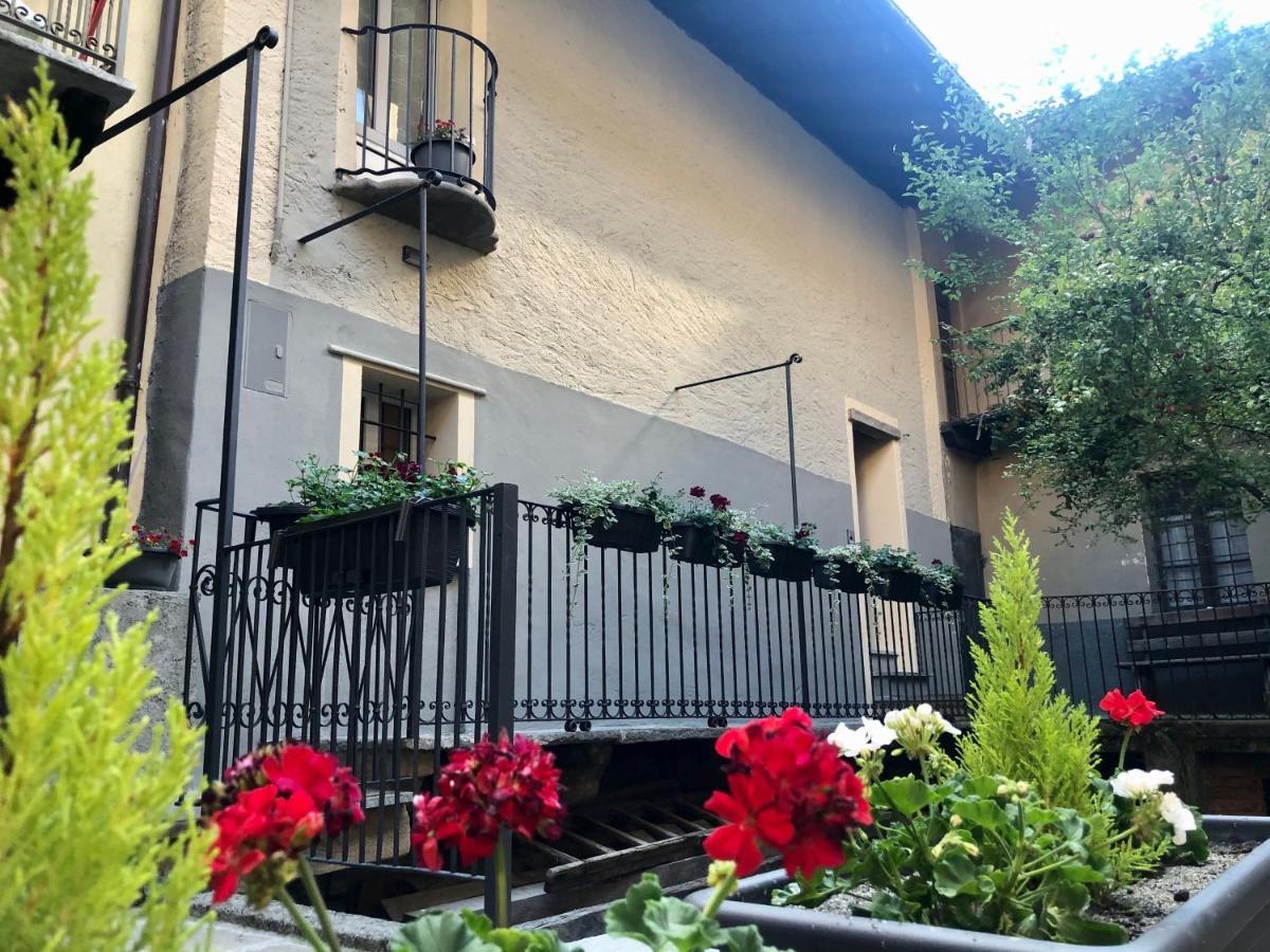 Domus Apartments Aosta Ngoại thất bức ảnh